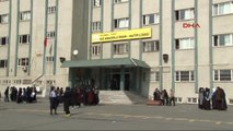 Kız Imam Hatip Lisesi'nde Ders Arası '28 Şubat' Protestosu