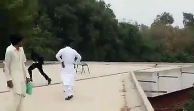 Sindh University Student Tried To Suicide, See What Happens NEXT ??