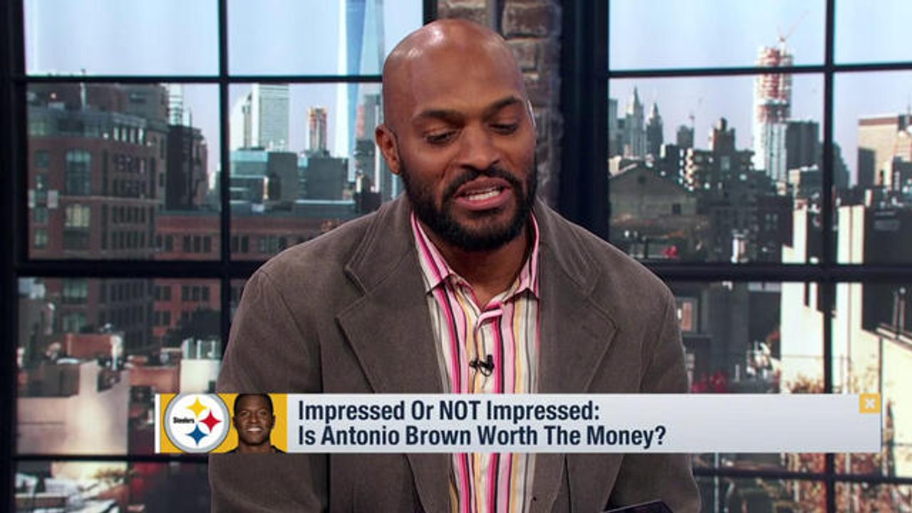 Toomer plays impressed or not impressed