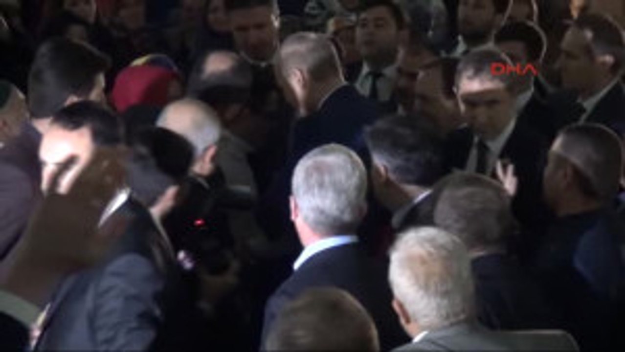 Samsun Kurtulmuş, Üniversite Öğrencileriyle Birlikte Yemek Yedi