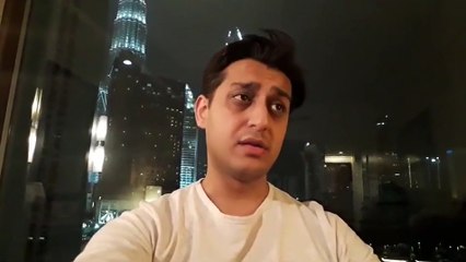 Syed Shafaat Ali Mimics Shah Rukh Khan