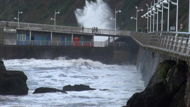 Temporal del Cantábrico en Candás, Asturias, hoy 28 Febrero