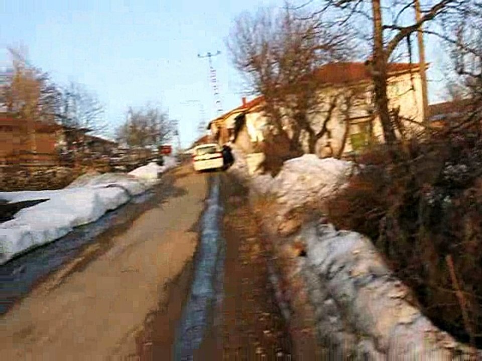 Bizim köye bahar geliyor.