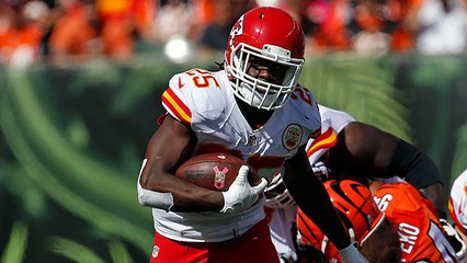 Chiefs release Jamaal Charles