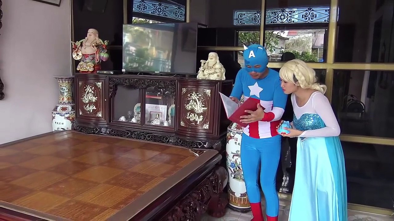 Frozen Elsa Horse racing vs Joker moto Spiderman in real life fun Superheroes pinks spider