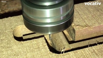 This Cool, Minimalist Turntable Is No Wallflower