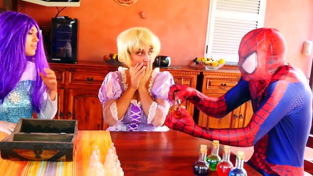 Доктор замороженные Эльза против сайт siderman! ж/ больных Джокер, Халк полиции Супермен супергерой в реальной жизни