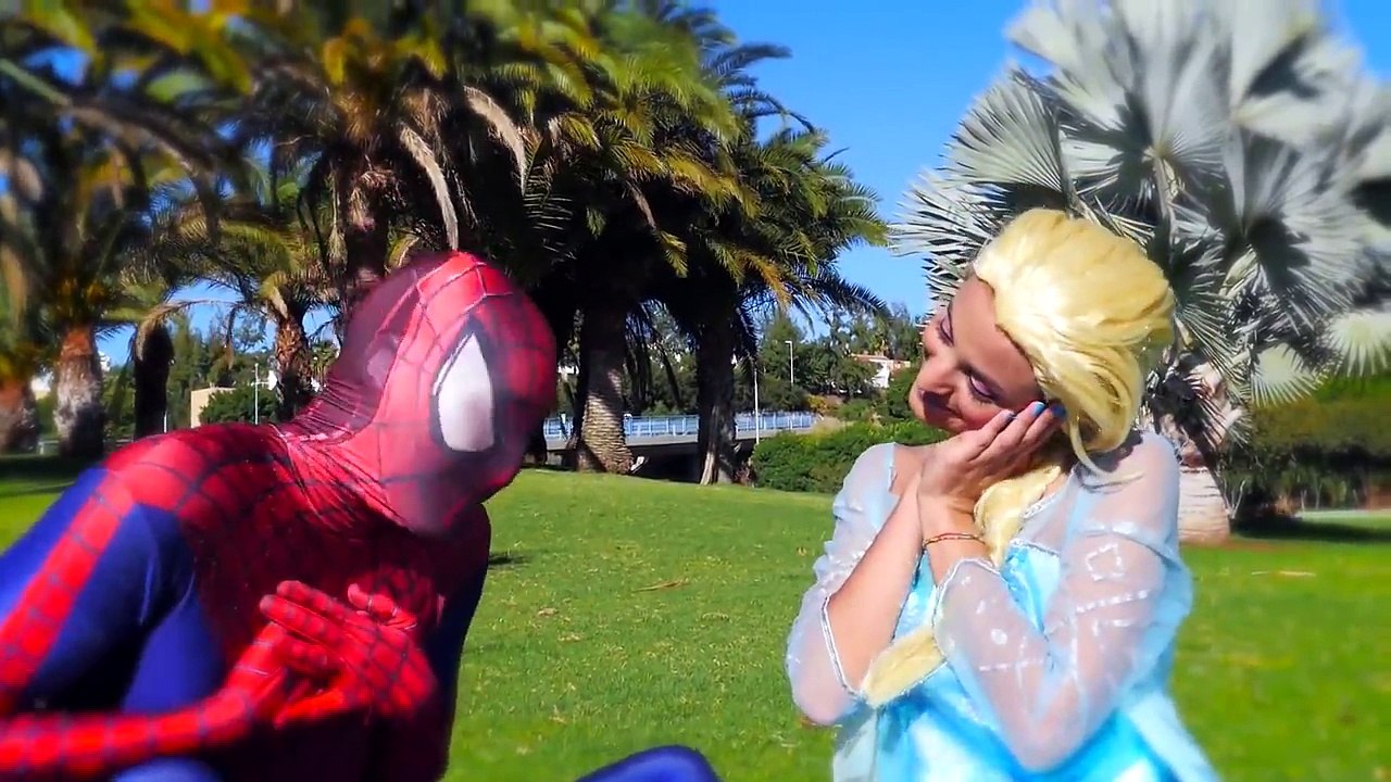 Spiderman vs Venom ! FUN Superheroes In Real Life Frozen Elsa Kiss Thor ! Spiderman Kiss M