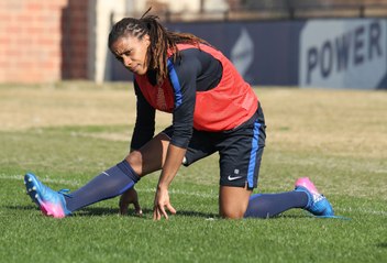 Equipe de France Féminine : Elodie Thomis, des JO à la She Believes Cup