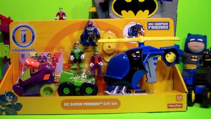 DC Super Friends Gift Set 3 Figures and 3 Vehicles including Batman and Batcopter w/ Launcher!