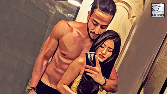 Yeh Hai Mohhabatein Actress Aliya's Bathroom Selfie Goes Viral