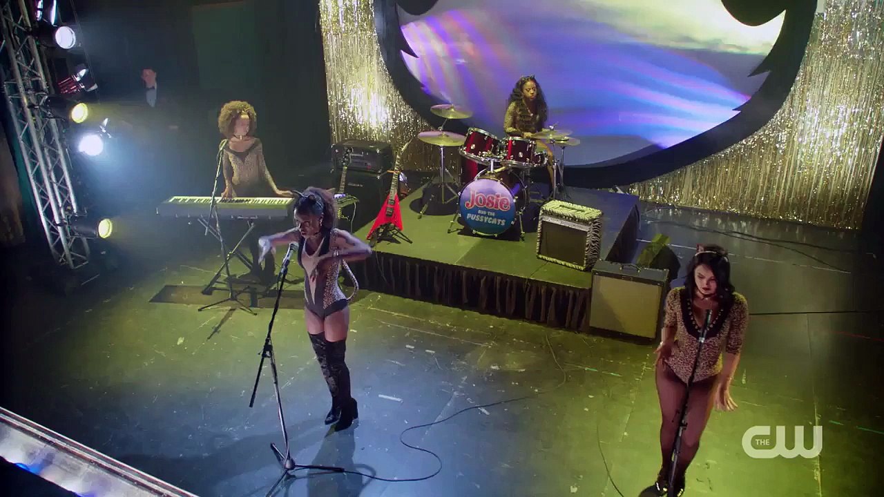 Riverdale 1x06 Sneak Peek #2 |"Faster, Pussycats! Kill! Kill!" (HD) Season 1 Episode 6 Sneak Peek #2