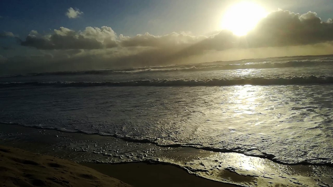 Grande marée au pied du Grand Hôtel de la plage à Biscarrosse