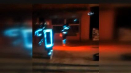 Film İzler Gibi Yangını İzlediler