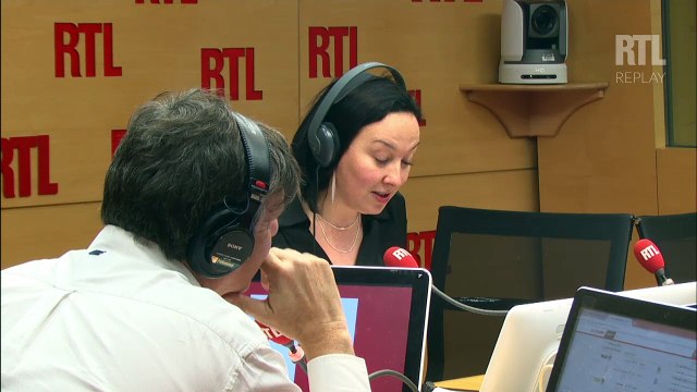 États-Unis : la photo de Kellyanne Conway dans le Bureau ovale fait scandale