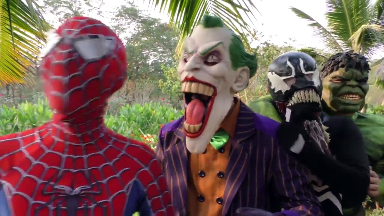 1.2..3. Летать Человек-Паук автоклубе с нападения акулы видели! Супергерои Удовольствие Веном Халк Джокер Чи