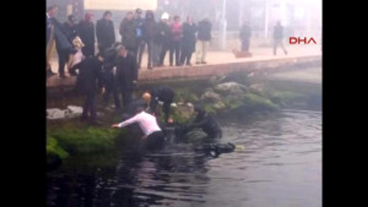 Kocaeli Kadın Dalgıç Fenalaşınca Başkan Denize Atladı Ek Fotoğraf