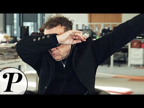 Julien Lepers lâche un DAB en pleine INTERVIEW !!