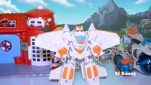 Playskool Heroes Transformers Rescue Bots Blades the Flight-Bot Transformers into a Helico