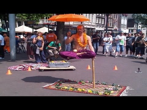 Chuyện khó tin - Hiện tượng con người bay lơ lửng, bí ẩn và lời giải