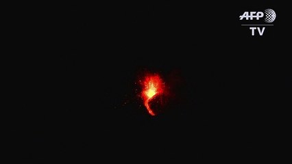 Italie: l'Etna en éruption pour la deuxième nuit consécutive