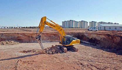 YENİ TOKİ KONUTLARI İÇİN TEMEL AÇMA ÇALIŞMALARI BAŞLADI