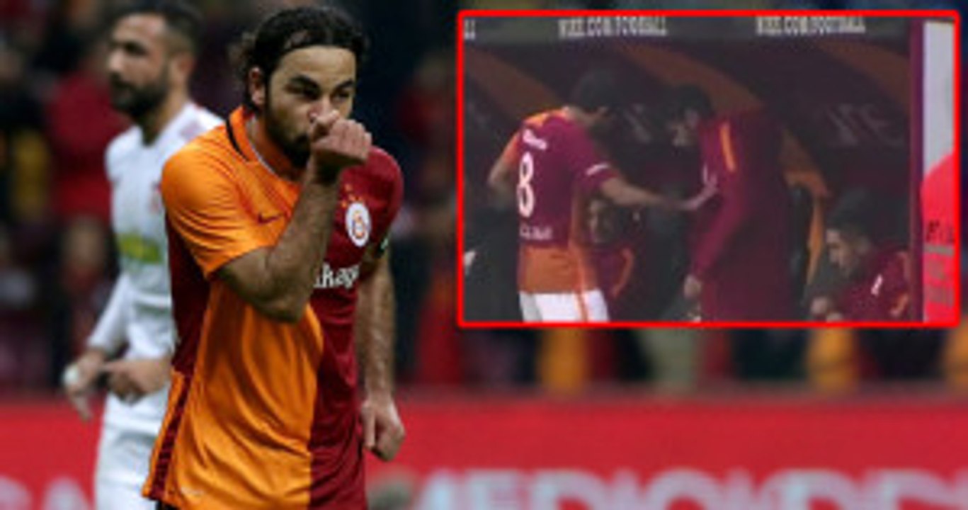 Galatasaray'da Selçuk İnan, Oyundan Çıktıktan Sonra Sabri'nin Elini Sıkmadı