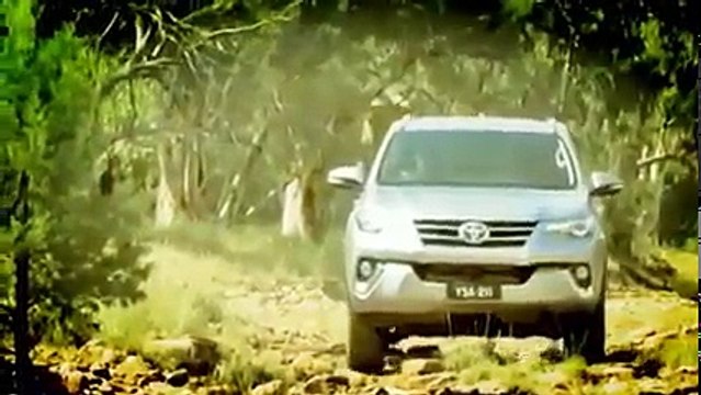 GIÁ XE TOYOTA FORTNER 2017 BAO NHIÊU - 0906080068