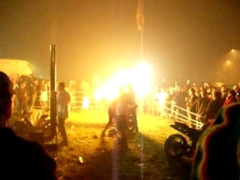 bol d'or 2007, lance flame au camping