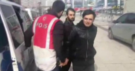 Yakayı Ele Veren Uyuşturucu Kuryesi Timsah Gözyaşlarına Boğuldu