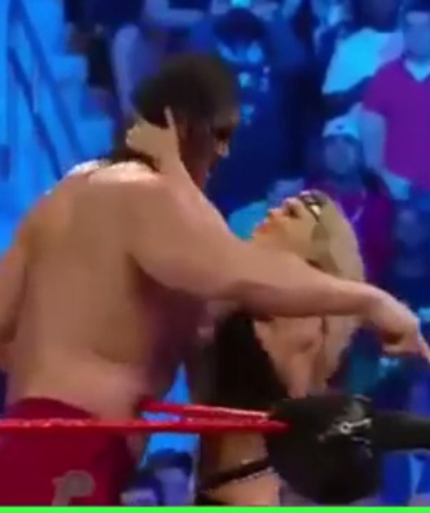 The Great Khali vs Beth Phoenix Match WWE Beth Phoenix Kiss Beats