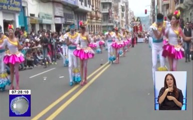 Tradicional desfile de Las Flores y Las Frutas se desarrolló en Ambato
