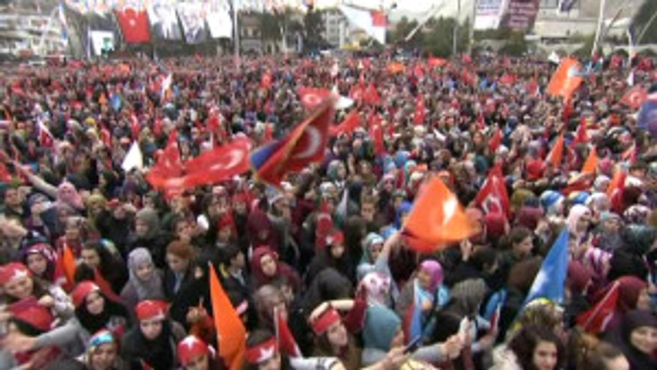 Başbakan Yıldırım: "Kılıçdaroğlu Gidin Şerefinizle Hayır Oyu Verin Diyor.