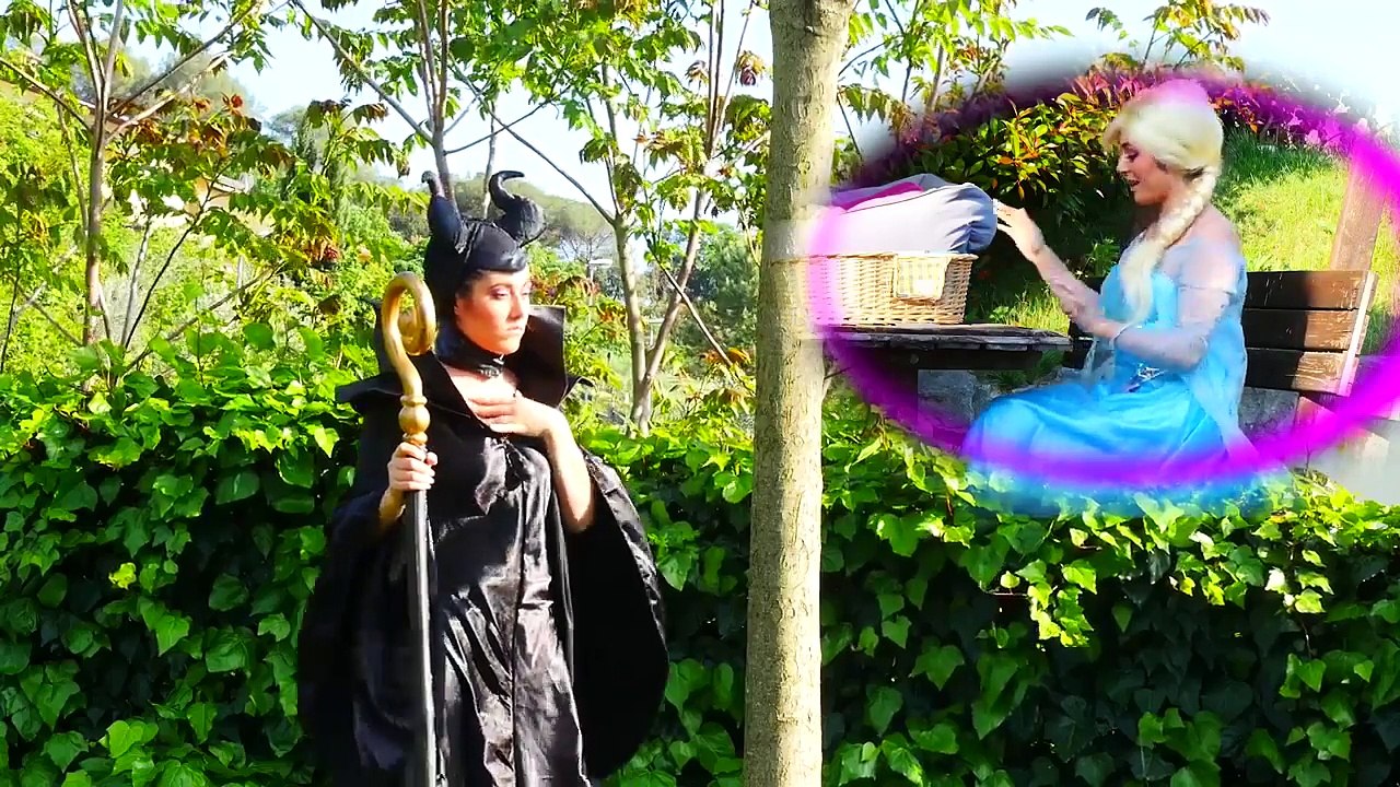 Spiderman Vs T-REX! w/ Frozen Elsa, Anna & Hulk - Funny Superheroes In Real Life For Kids