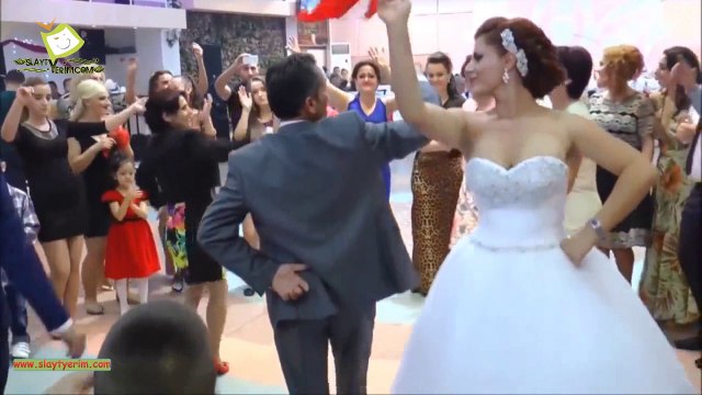 Düğünün en güzel yeri erik dalı oyunu