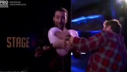 Balerina qe te le me goje hapur shiko cfar i bene  - http://bit.ly/2mLefZ9