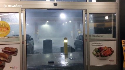 Severe storm hits Nashville, Tennessee