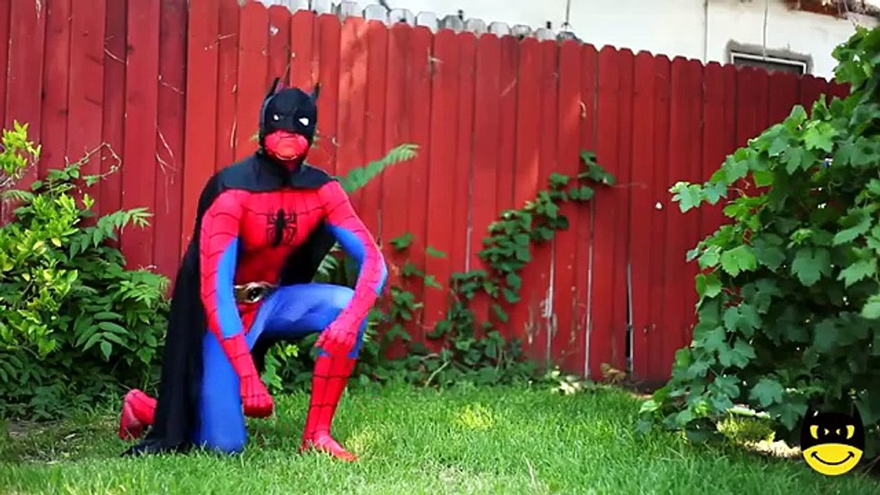 Frozen Elsa with Spidergirl arms?? w/ Pink Spidergirl, Police Baby, Joker