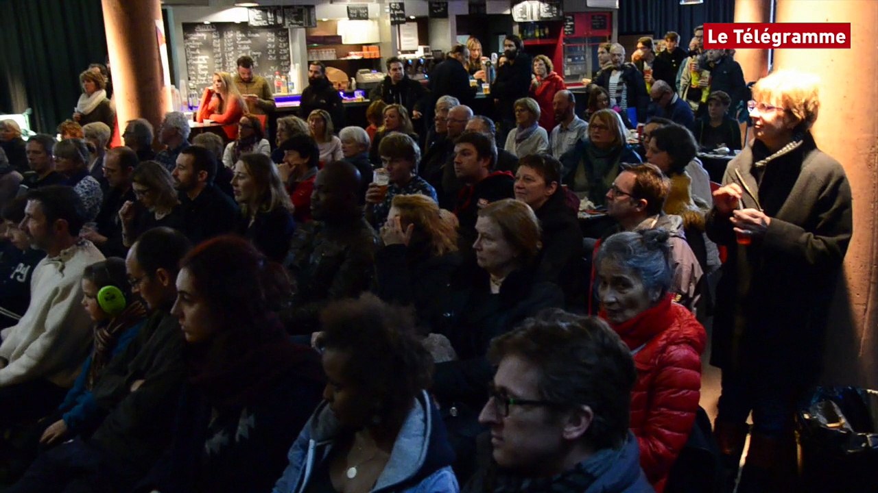 Brest. Krismenn au Midis&Demi de la Carène