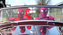 PINK SPIDERGIRL BATH TIME vs SPIDERMAN Bubble BathTime - Fun in Real Life Superhero Movie