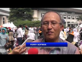 Download Video: Ratusan Perancang Muda Meriahkan Kontes Draping Sarung di Bandung - NET5