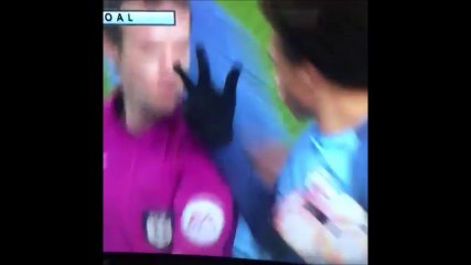 Leroy Sane Shows His Three Fingers To Referee's Face vs Huddersfield!