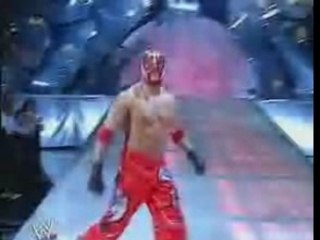 Vidéo Rey Mysterio entrance !!!