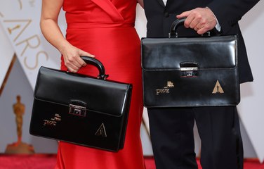 Don't tweet and award: PwC accountants involved in Oscar fiasco fired