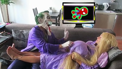 Frozen Elsa Gets BRAIN BELLY! w/ Spiderman Joker Maleficent Anna Bad Baby Joker Girl! Supe