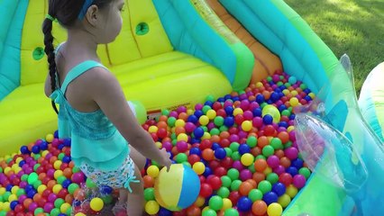 GROSS SLIME BATH SURPRISE TOYS HUNT on Huge Inflatable Water Slide + Golden Egg Surprise G