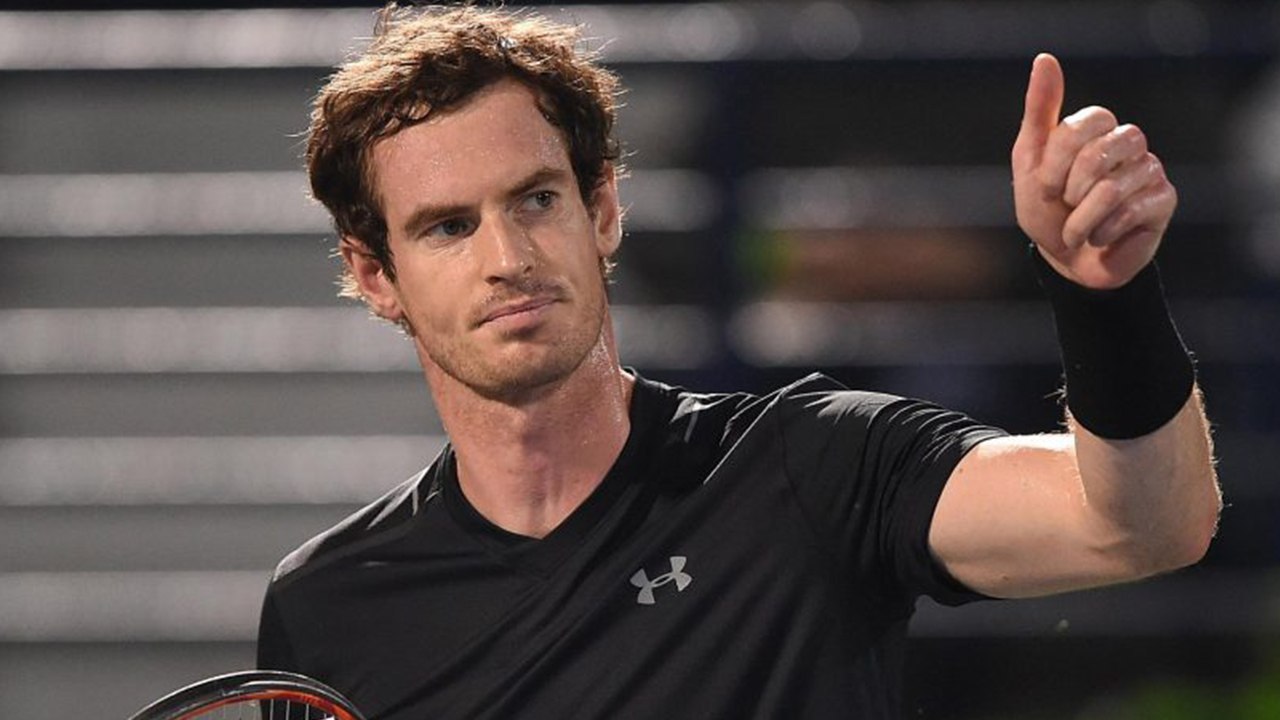 Andy Murray powers through to Dubai quarter-finals