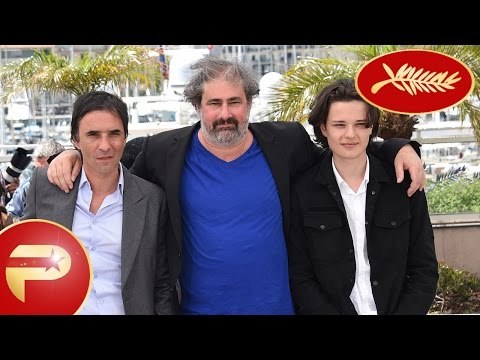 Cannes 2015 - Samuel Benchetrit, Gustave Kervern et Jules Benchetrit au photocall du film Asphalte