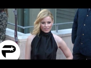 Elizabeth Banks sublime aux côtés de Rebel Wilson pour la première de The It Girl 2 à Paris