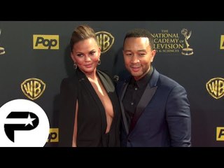 Chrissy Teigen très sexy en compagnie de John Legend !